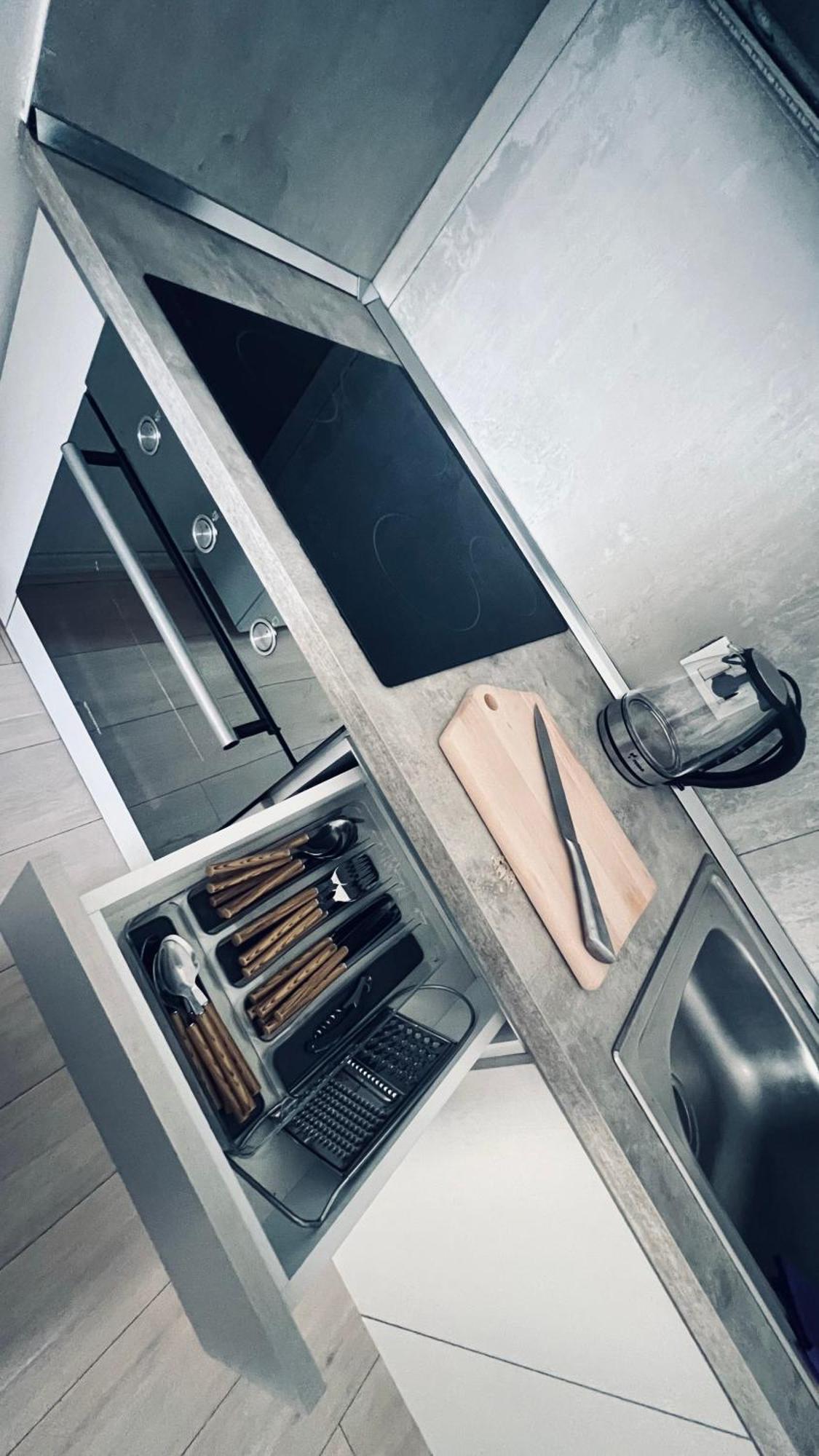 Apartamento A&x Lovely And - 24h Self Check-in *