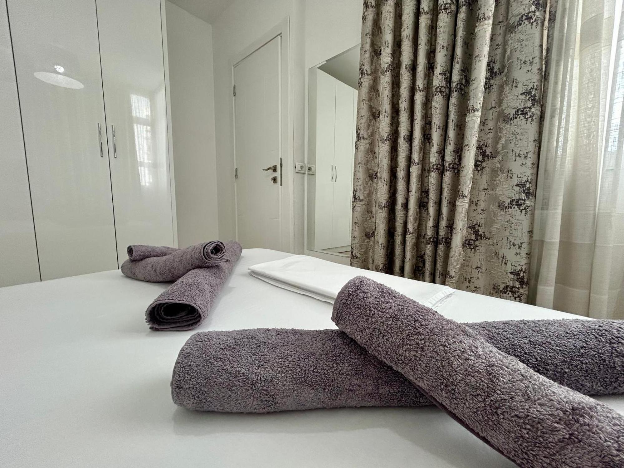 Apartamento A&x Lovely And - 24h Self Check-in *