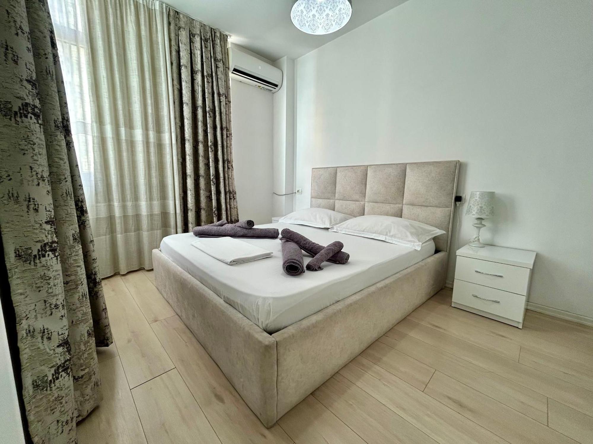 A&x Lovely And - 24h Self Check-in Appartamento Tirana